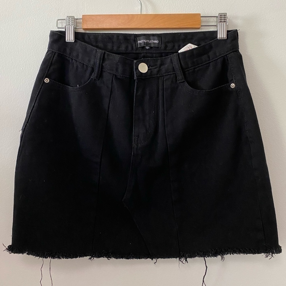 Pretty Little Thing Black Mini Skirt